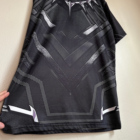 3/$20 💥 Boys Gym Gala Superhero Graphic T-Shirt Black & Gray Athletic Small - Picture 7 of 13